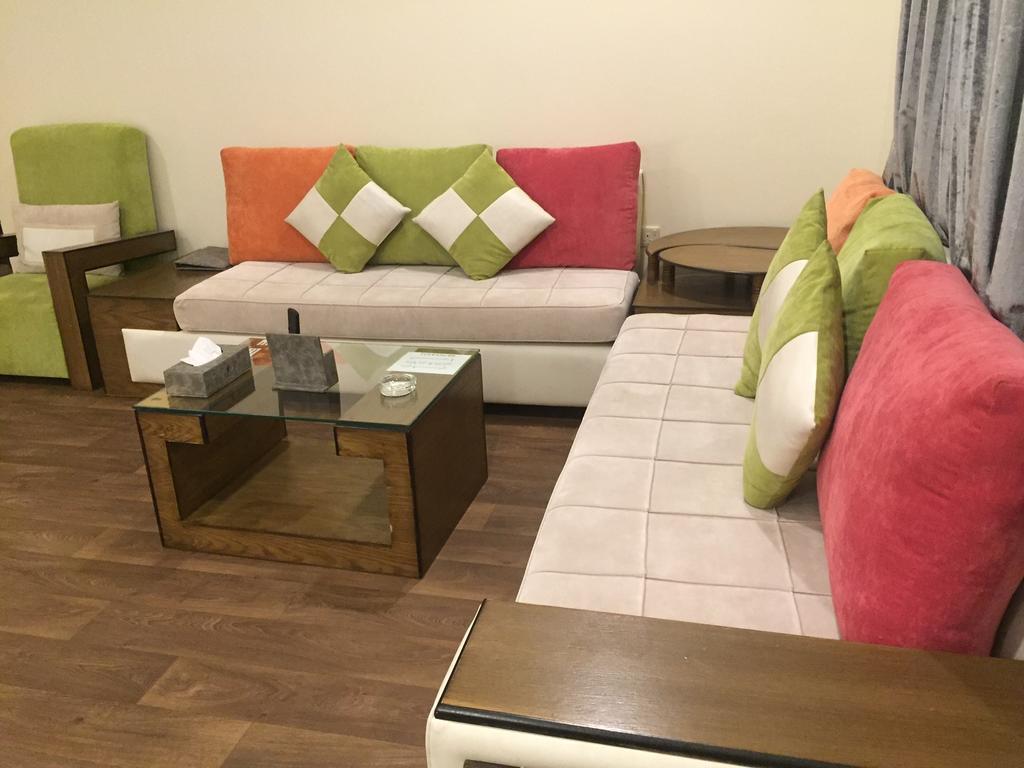 Terhal Hotel Suites 하일 외부 사진